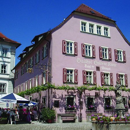 Gasthof & Hotel Goldene Krone Ипхофен Экстерьер фото